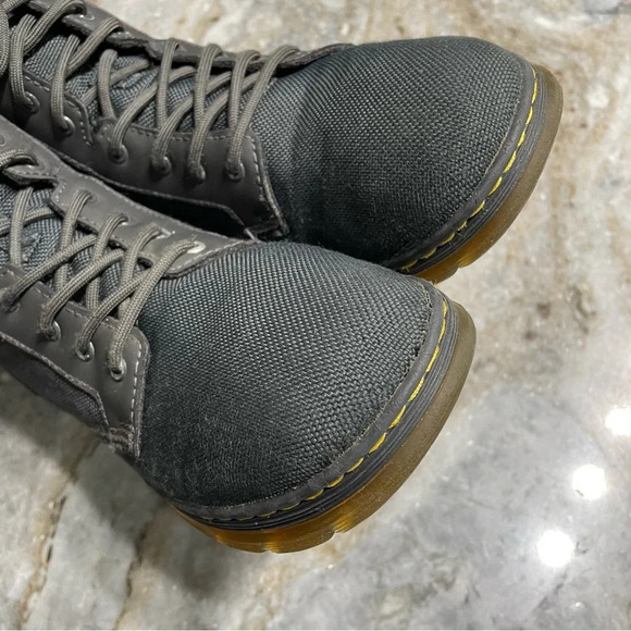 Dr. Martens Combs Y Black Combat Boots Ladies 6 Men’s 5 - Picture 7 of 11